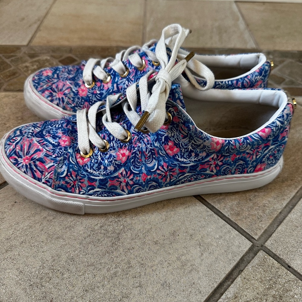 Lilly Pulitzer Floral Sneakers- Size 8